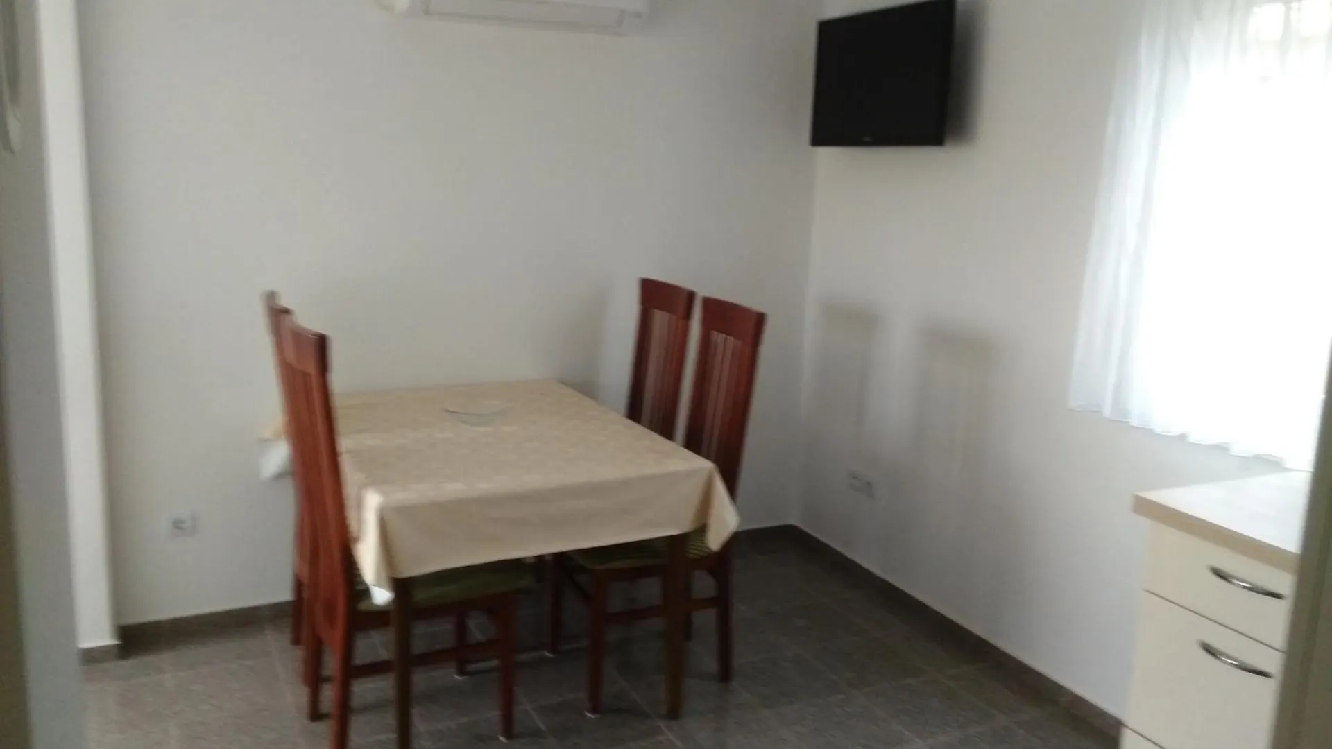 Apartments By The Sea Pag - 11778 Pag Town